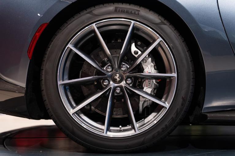 http://www.koenigseggchicago.com/galleria_images/172/172_p15_f.jpg
