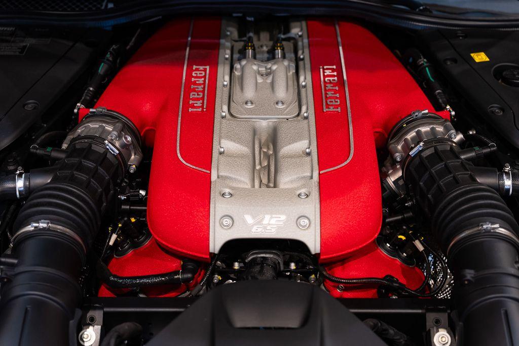http://www.koenigseggchicago.com/galleria_images/172/172_p19_l.jpg