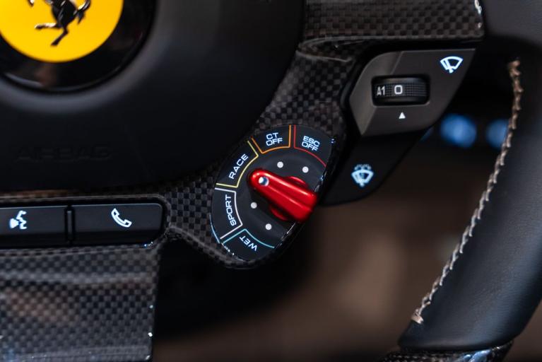 http://www.koenigseggchicago.com/galleria_images/172/172_p29_f.jpg