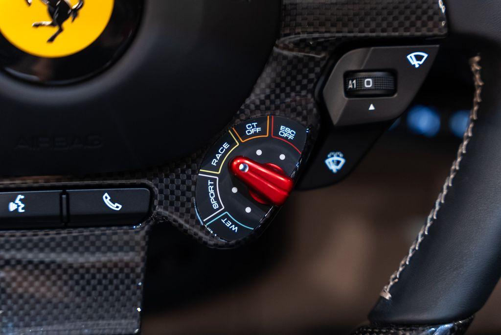 http://www.koenigseggchicago.com/galleria_images/172/172_p29_l.jpg