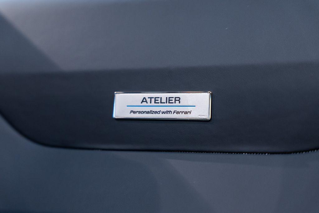 http://www.koenigseggchicago.com/galleria_images/172/172_p46_l.jpg
