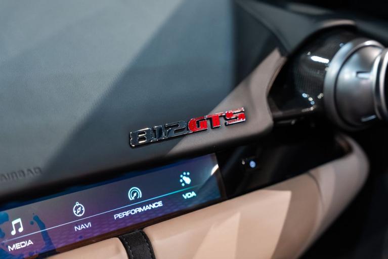 http://www.koenigseggchicago.com/galleria_images/172/172_p49_f.jpg