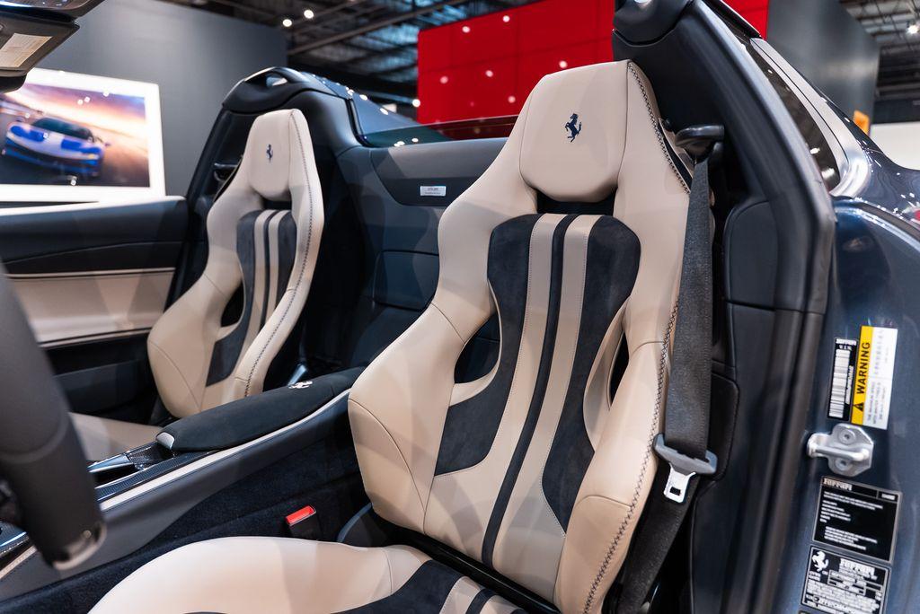 http://www.koenigseggchicago.com/galleria_images/172/172_p4_l.jpg