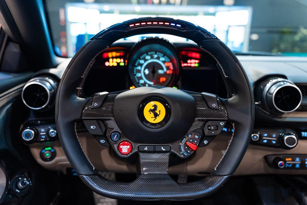 http://www.koenigseggchicago.com/galleria_images/172/172_p5_l.jpg