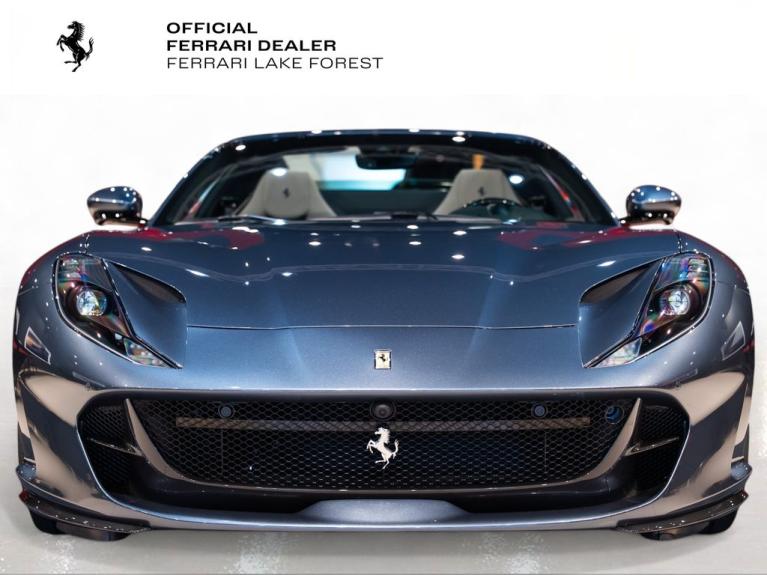 http://www.koenigseggchicago.com/galleria_images/172/172_p7_f.jpg
