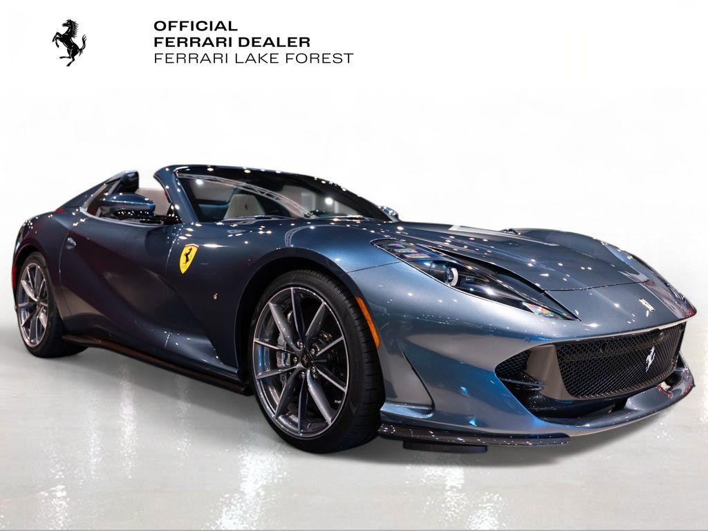 http://www.koenigseggchicago.com/galleria_images/172/172_p8_l.jpg