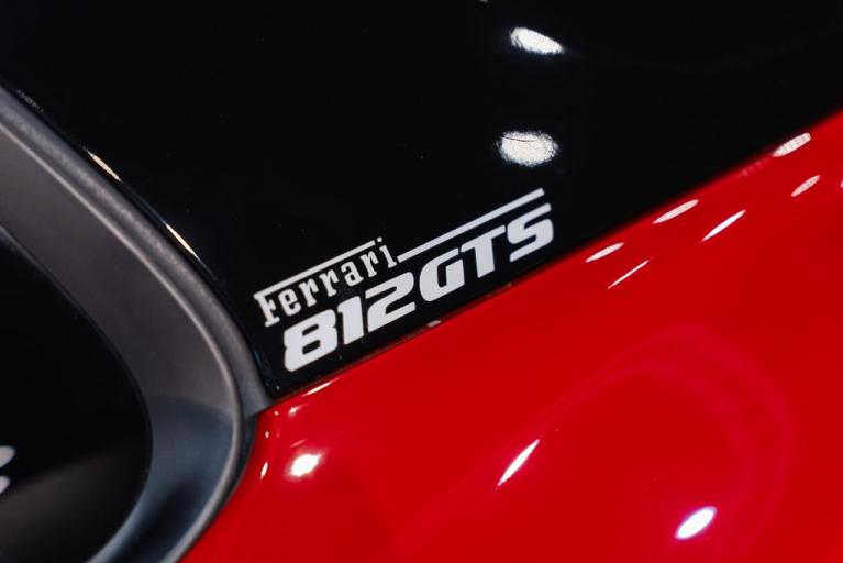 http://www.koenigseggchicago.com/galleria_images/173/173_p17_f.jpg