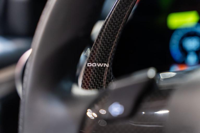 http://www.koenigseggchicago.com/galleria_images/173/173_p33_f.jpg