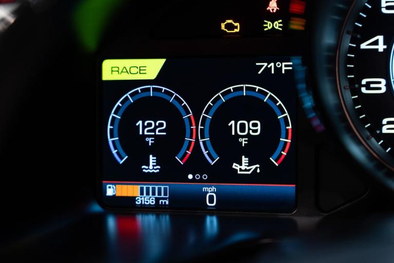 http://www.koenigseggchicago.com/galleria_images/173/173_p36_f.jpg