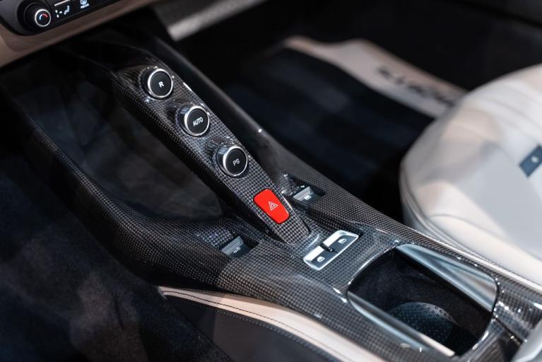 http://www.koenigseggchicago.com/galleria_images/173/173_p47_f.jpg