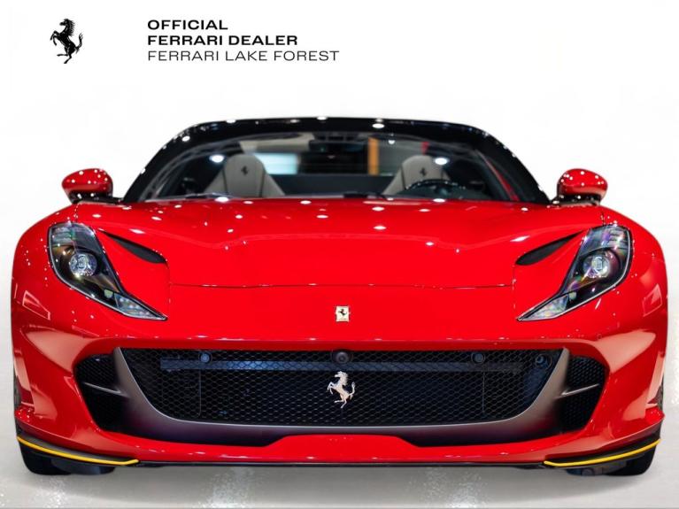 http://www.koenigseggchicago.com/galleria_images/173/173_p7_f.jpg