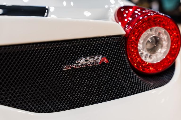 http://www.koenigseggchicago.com/galleria_images/174/174_p20_f.jpg