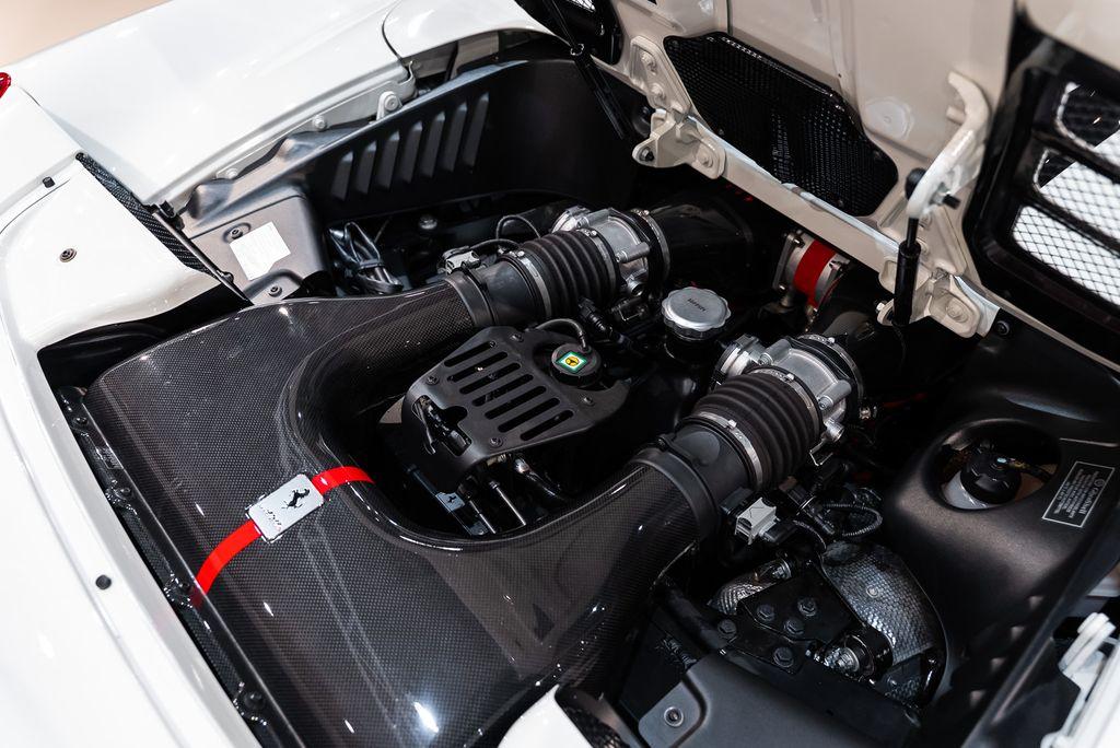 http://www.koenigseggchicago.com/galleria_images/174/174_p23_l.jpg