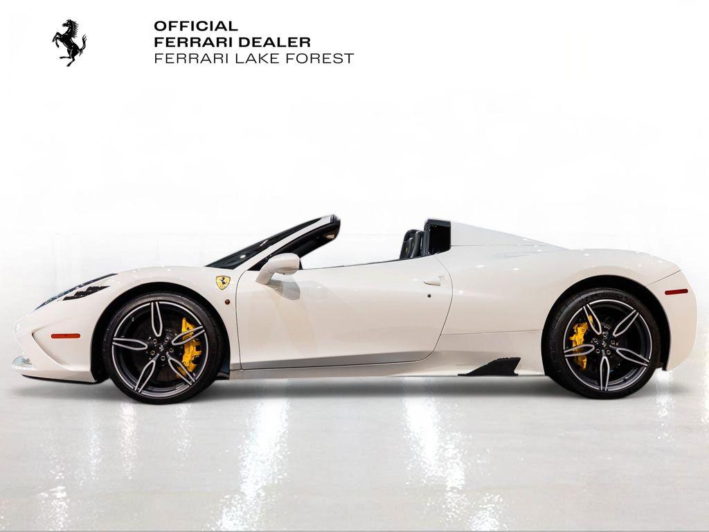 http://www.koenigseggchicago.com/galleria_images/174/174_p3_l.jpg