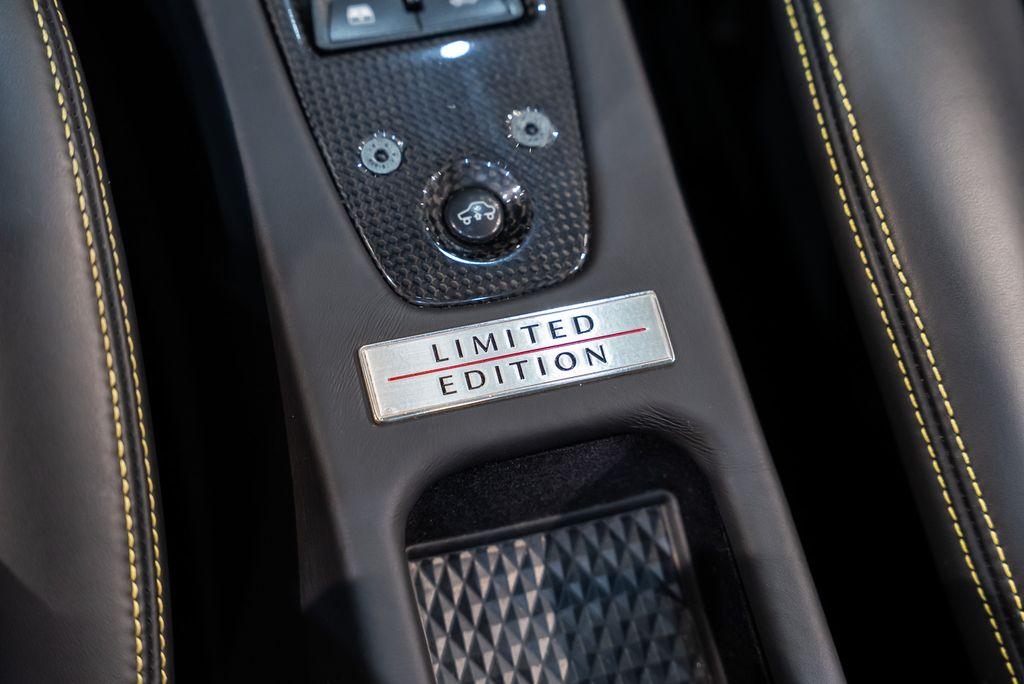 http://www.koenigseggchicago.com/galleria_images/174/174_p44_l.jpg