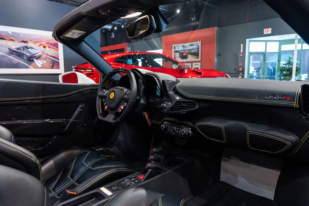 http://www.koenigseggchicago.com/galleria_images/174/174_p47_l.jpg