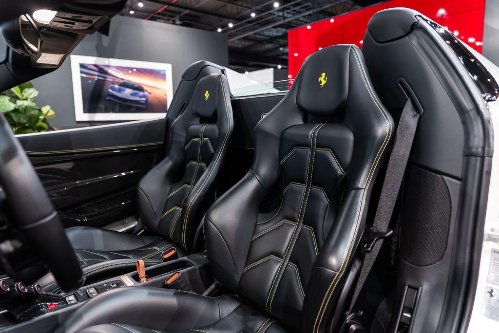 http://www.koenigseggchicago.com/galleria_images/174/174_p4_l.jpg