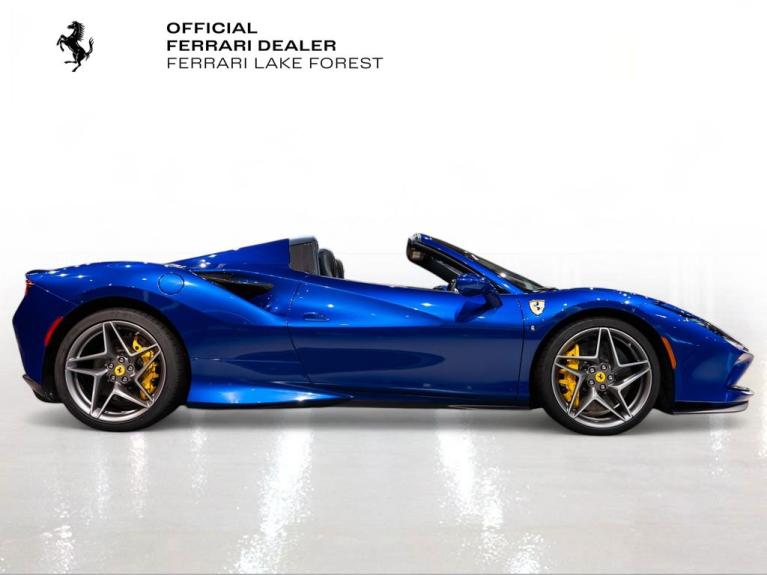 http://www.koenigseggchicago.com/galleria_images/175/175_p9_f.jpg