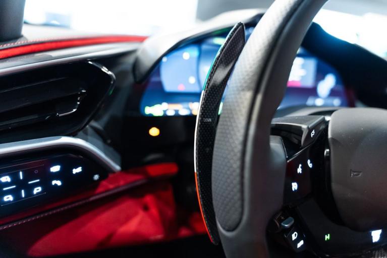 http://www.koenigseggchicago.com/galleria_images/176/176_p31_f.jpg