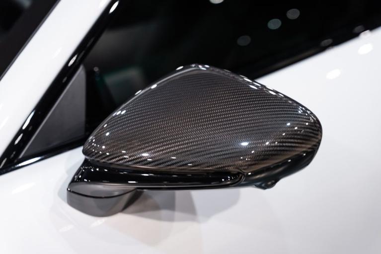 http://www.koenigseggchicago.com/galleria_images/177/177_p12_f.jpg