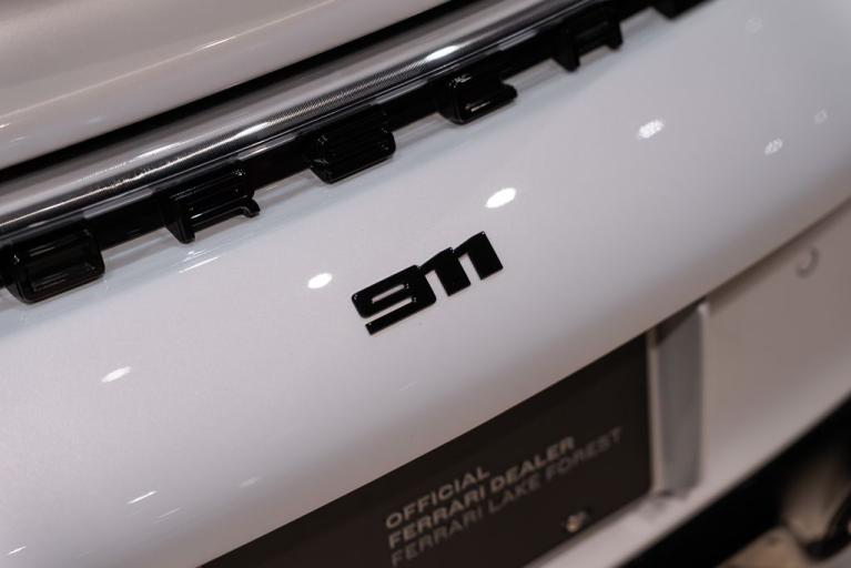 http://www.koenigseggchicago.com/galleria_images/177/177_p14_f.jpg