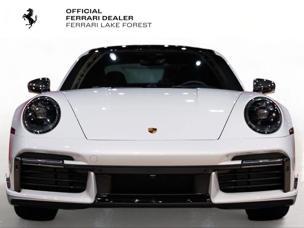 http://www.koenigseggchicago.com/galleria_images/177/177_p7_l.jpg