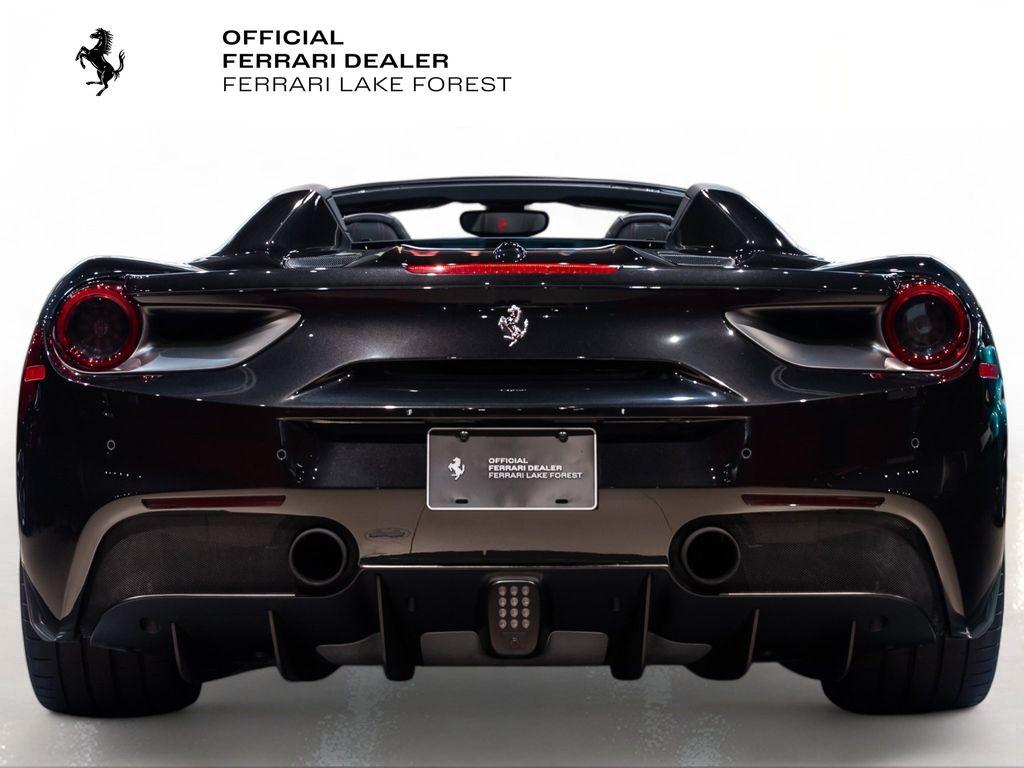 http://www.koenigseggchicago.com/galleria_images/178/178_p11_l.jpg