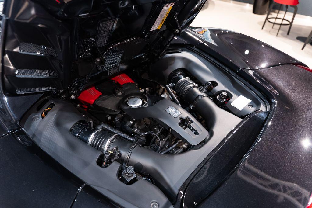 http://www.koenigseggchicago.com/galleria_images/178/178_p16_l.jpg