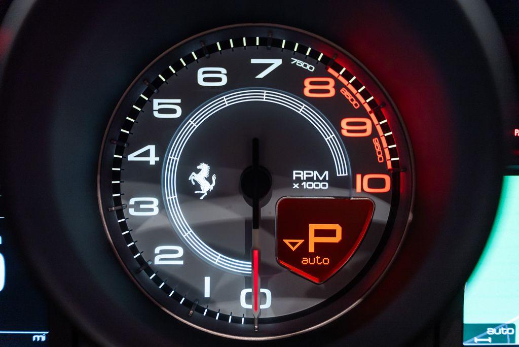 http://www.koenigseggchicago.com/galleria_images/178/178_p31_l.jpg