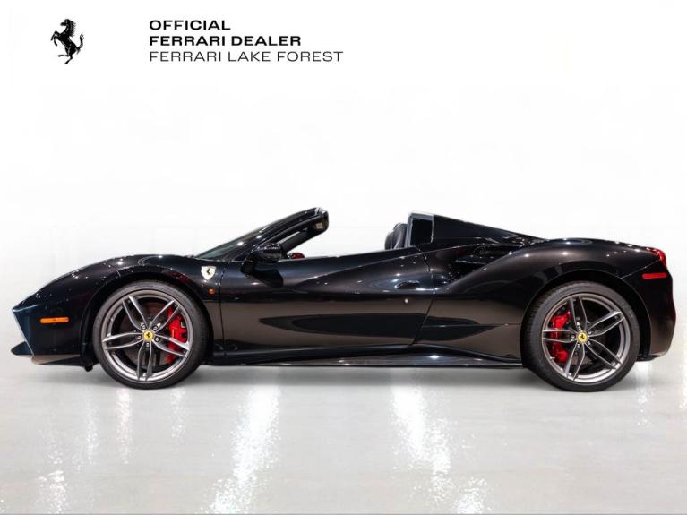 http://www.koenigseggchicago.com/galleria_images/178/178_p3_f.jpg