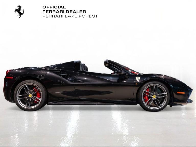http://www.koenigseggchicago.com/galleria_images/178/178_p9_f.jpg