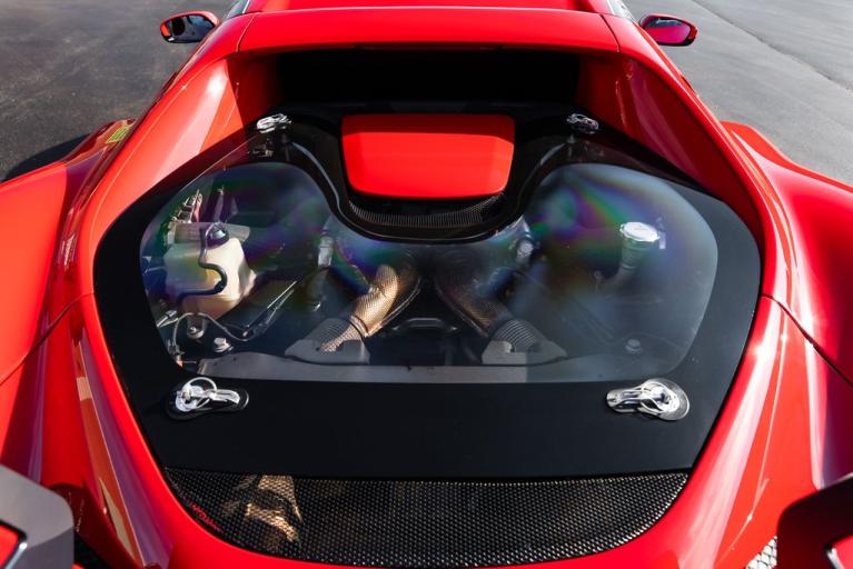 http://www.koenigseggchicago.com/galleria_images/179/179_p16_f.jpg