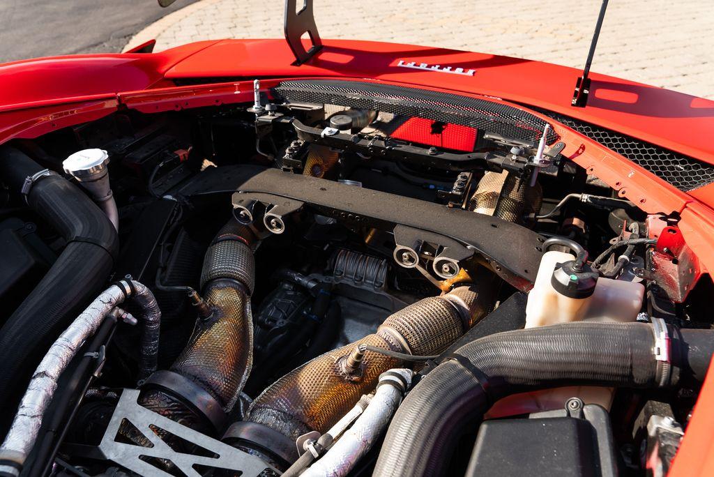 http://www.koenigseggchicago.com/galleria_images/179/179_p22_l.jpg