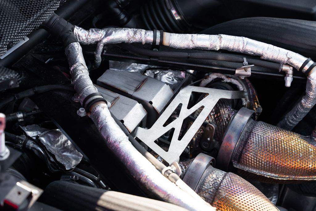 http://www.koenigseggchicago.com/galleria_images/179/179_p23_l.jpg