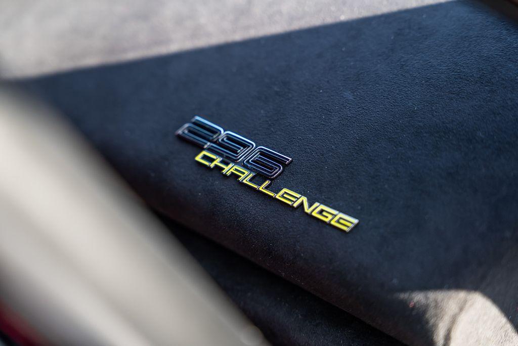http://www.koenigseggchicago.com/galleria_images/179/179_p41_l.jpg