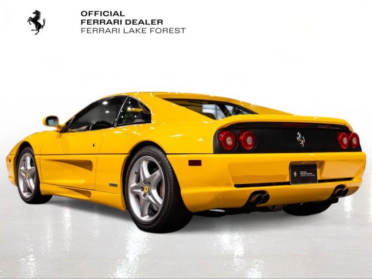 http://www.koenigseggchicago.com/galleria_images/180/180_p2_f.jpg