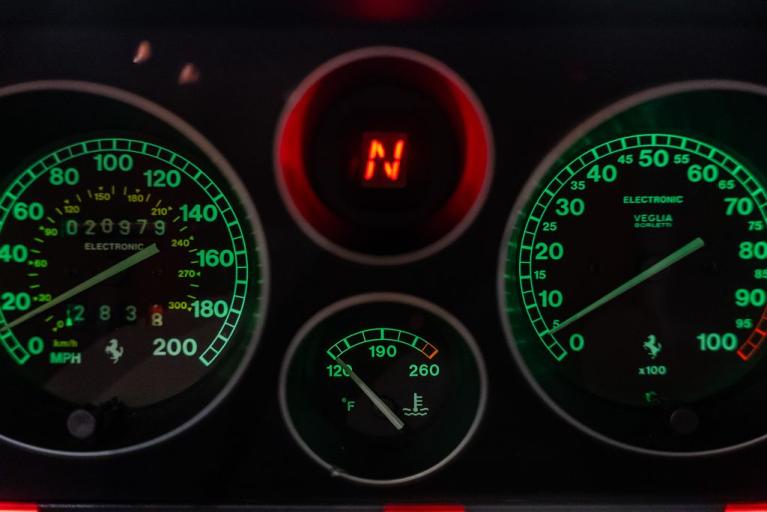http://www.koenigseggchicago.com/galleria_images/180/180_p36_f.jpg