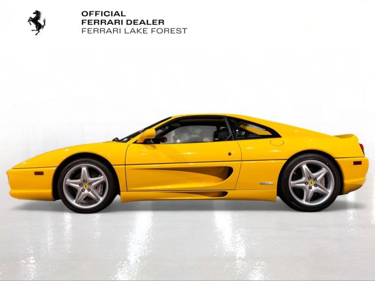 http://www.koenigseggchicago.com/galleria_images/180/180_p3_f.jpg