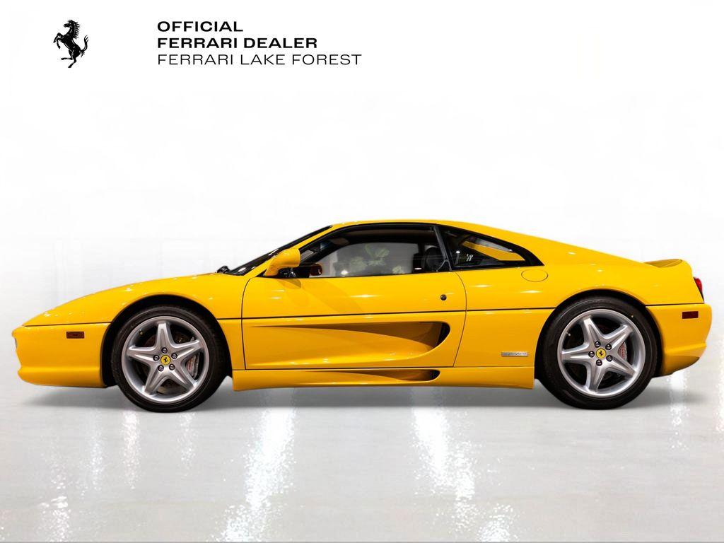 http://www.koenigseggchicago.com/galleria_images/180/180_p3_l.jpg