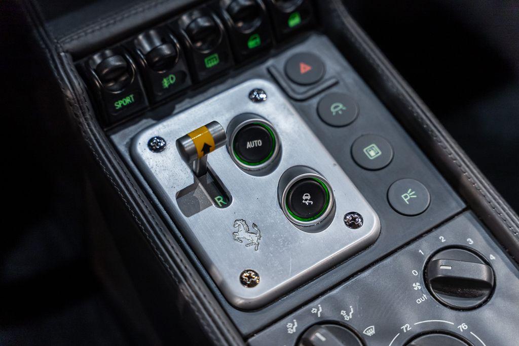 http://www.koenigseggchicago.com/galleria_images/180/180_p44_l.jpg