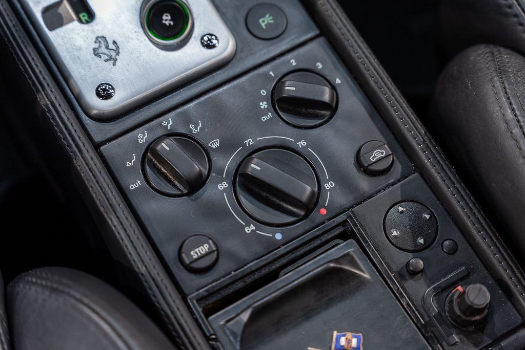 http://www.koenigseggchicago.com/galleria_images/180/180_p45_l.jpg
