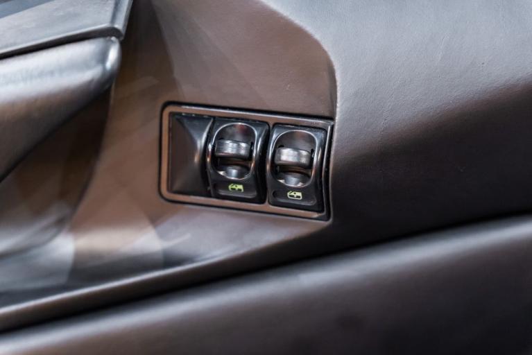 http://www.koenigseggchicago.com/galleria_images/180/180_p49_f.jpg