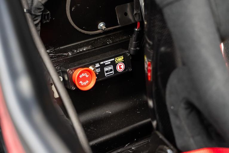 http://www.koenigseggchicago.com/galleria_images/181/181_p37_f.jpg