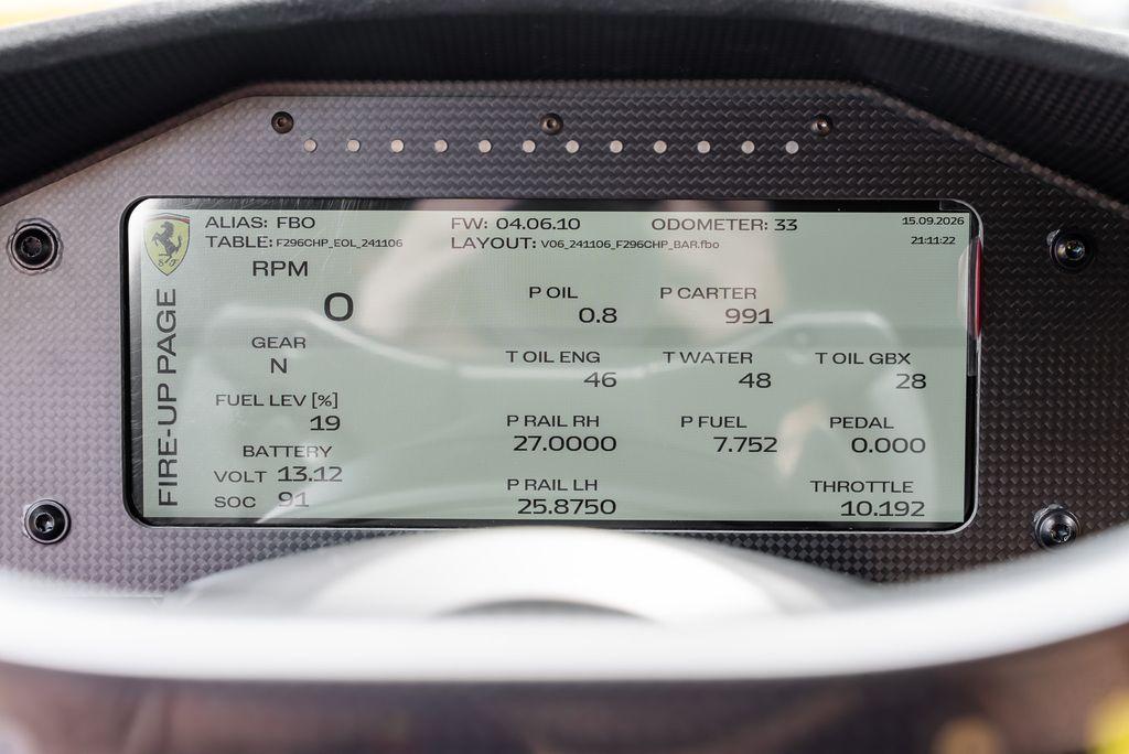 http://www.koenigseggchicago.com/galleria_images/181/181_p38_l.jpg