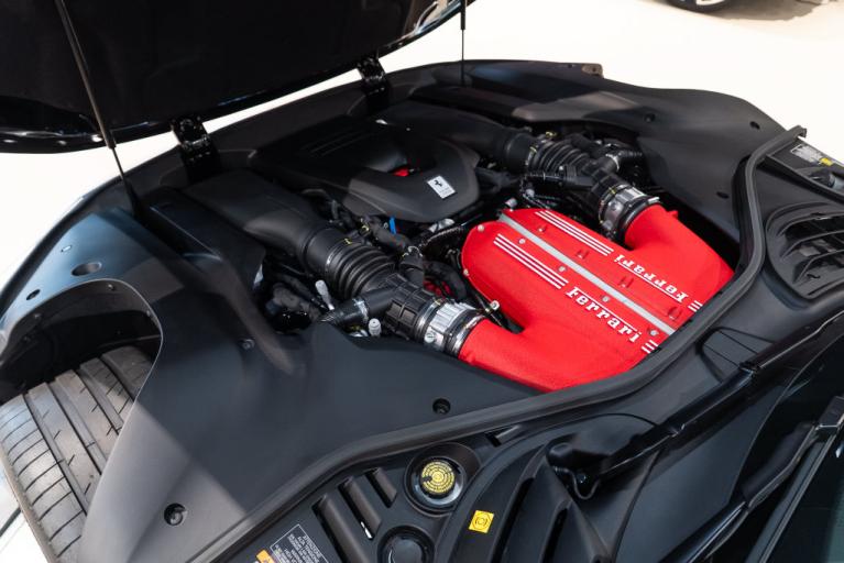 http://www.koenigseggchicago.com/galleria_images/182/182_p16_f.jpg