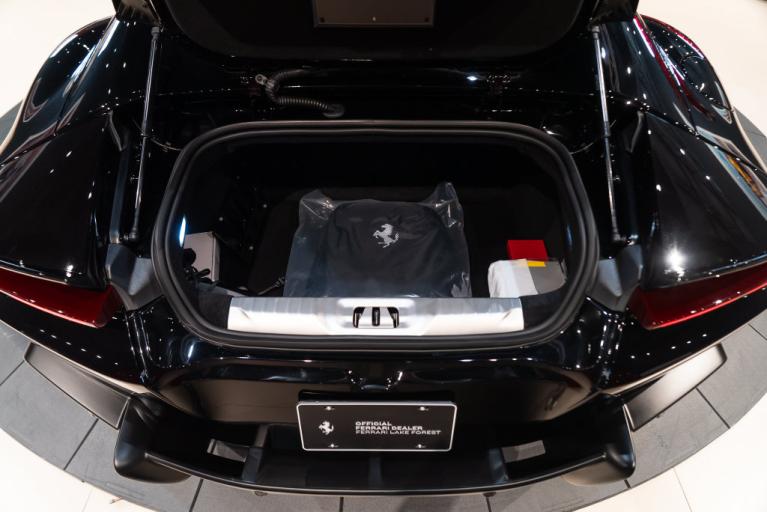 http://www.koenigseggchicago.com/galleria_images/182/182_p22_f.jpg
