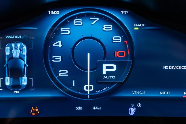 http://www.koenigseggchicago.com/galleria_images/182/182_p32_f.jpg