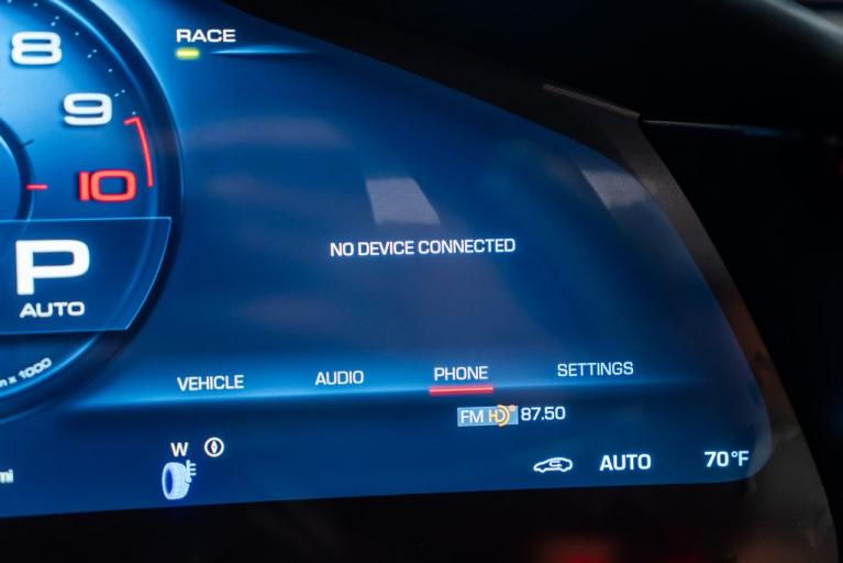 http://www.koenigseggchicago.com/galleria_images/182/182_p34_f.jpg