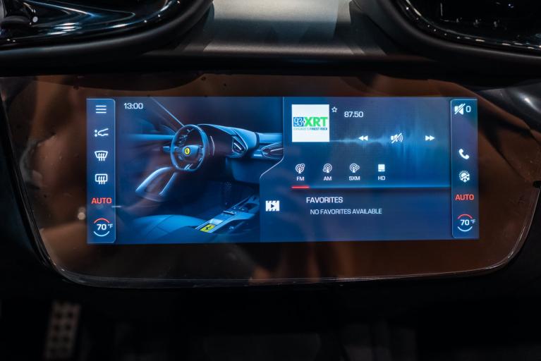 http://www.koenigseggchicago.com/galleria_images/182/182_p35_f.jpg