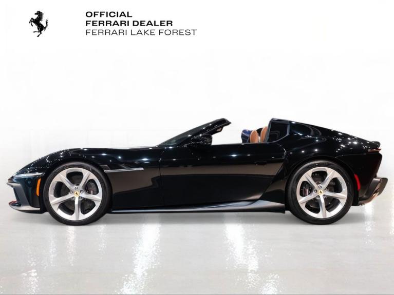 http://www.koenigseggchicago.com/galleria_images/182/182_p3_f.jpg